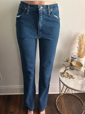 Wrangler Dark Blue Straight Leg Men’s Jeans